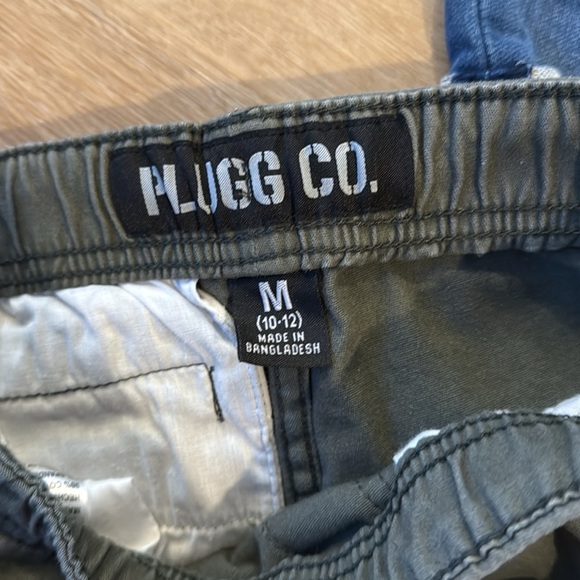 Bundle of 3 Pairs of Shorts - Picture 3 of 4